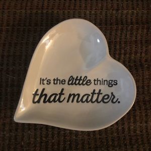 Thirty-One keepsake heart shaped tray